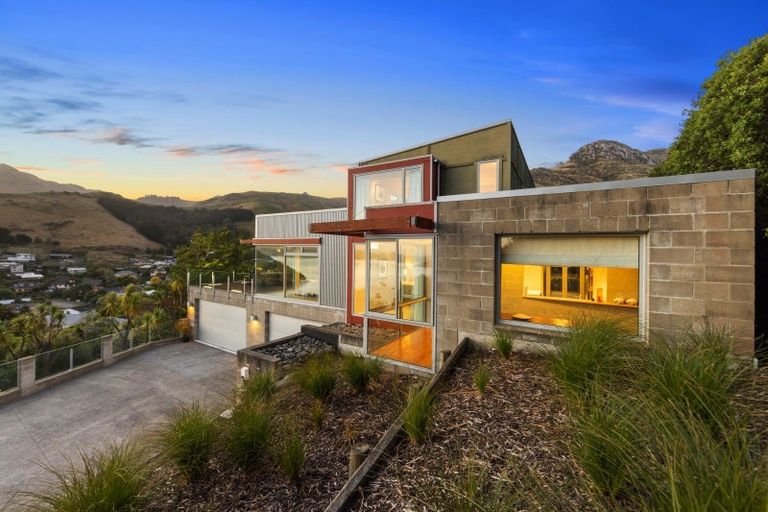 Photo of property in 56 Governors Bay Road, Cass Bay, Lyttelton, 8971