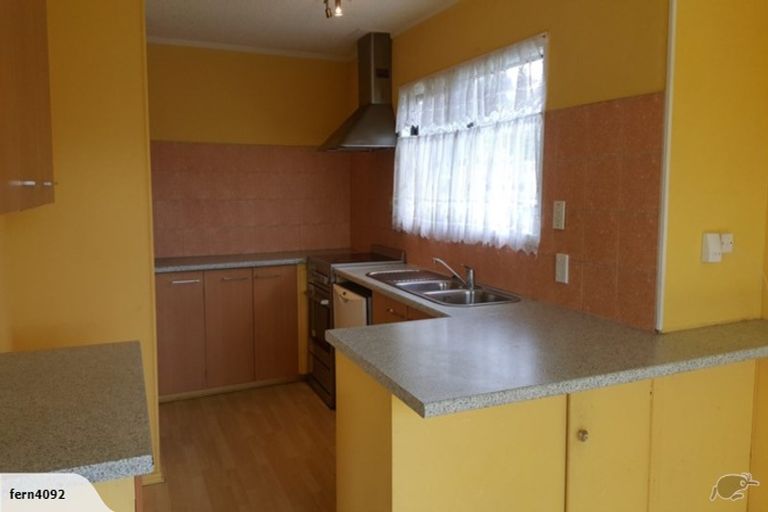 Photo of property in 337 Roscommon Road, Clendon Park, Auckland, 2103