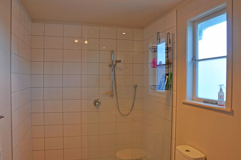 Photo of property in 38 Bickerstaffe Road, Maungaturoto, 0520