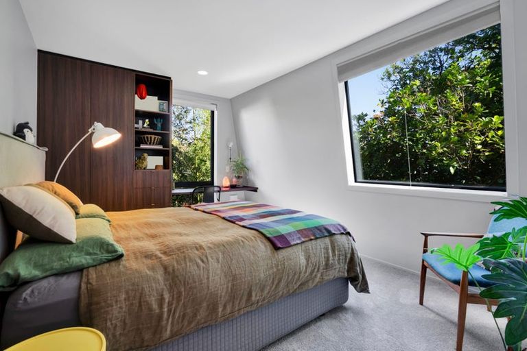 Photo of property in 12a Baring Terrace, Strandon, New Plymouth, 4312