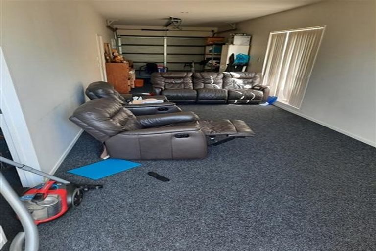 Photo of property in 17 Rosewell Crescent, Flat Bush, Auckland, 2019
