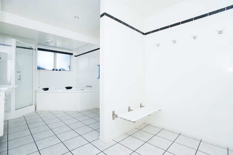 Photo of property in 17 Russell Street, Whataupoko, Gisborne, 4010