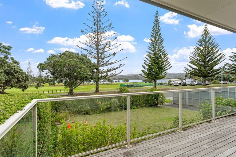 Photo of property in 70 Omaha Drive, Omaha, 0986