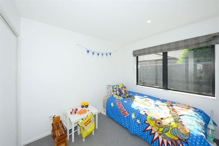 Photo of property in 24 Shillingford Boulevard, Rolleston, 7615