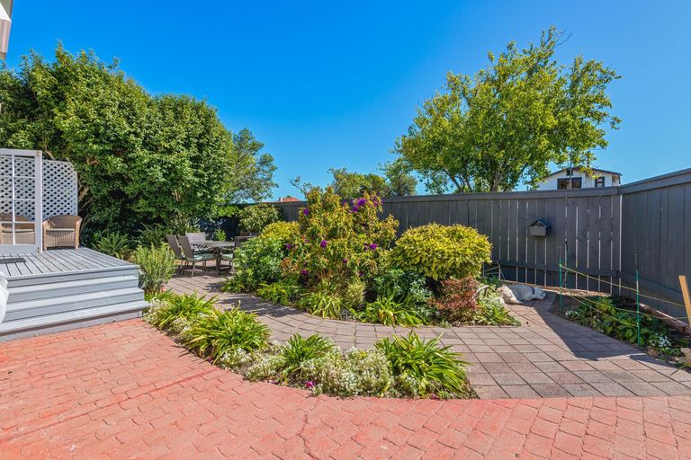 Photo of property in 34 Florence Avenue, Palmerston North, 4414