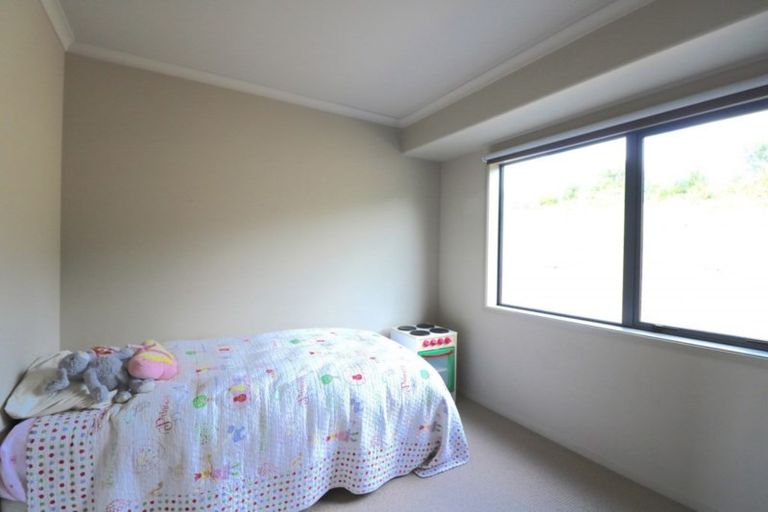 Photo of property in 136 Stratford Drive, Cable Bay, 0420