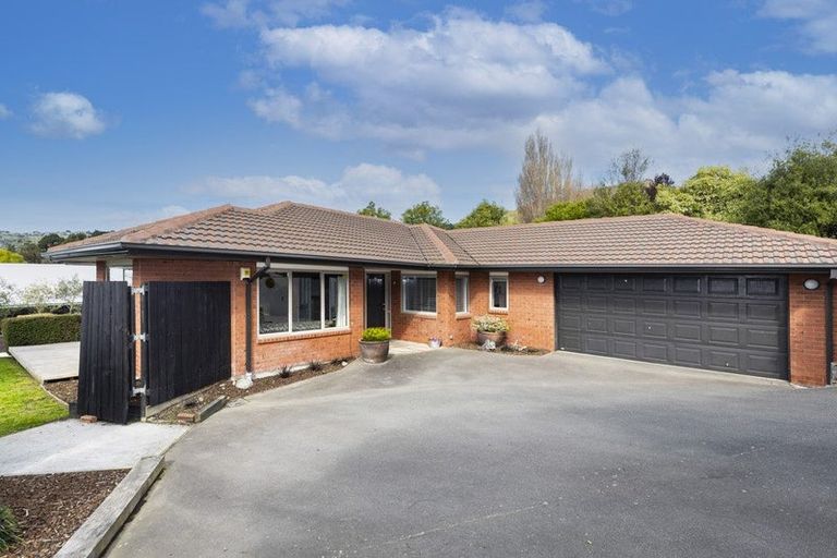Photo of property in 7 Gilders Grove, Heathcote Valley, Christchurch, 8022