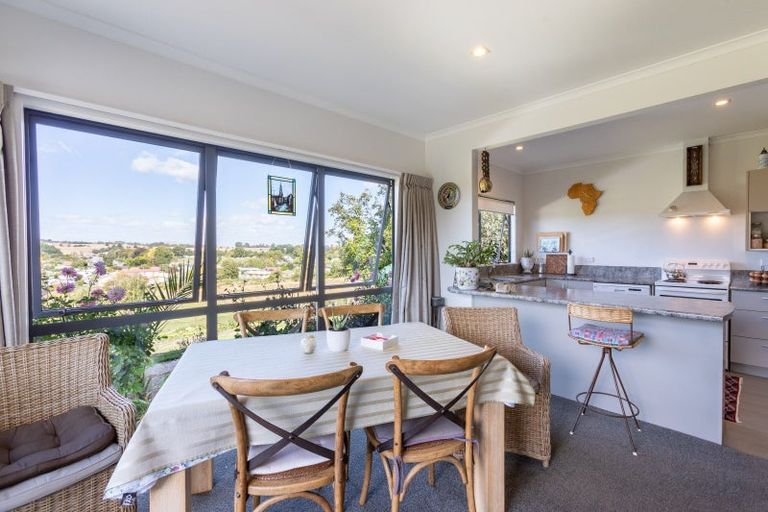 Photo of property in 68 Guy Street, Dannevirke, 4930