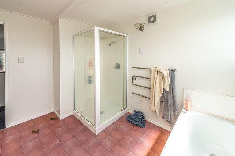 Photo of property in 1 Hurworth Place, College Estate, Whanganui, 4500