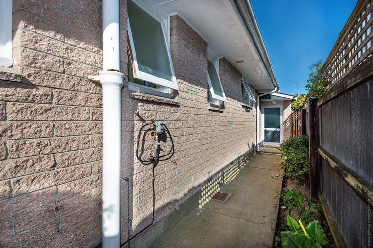 Photo of property in 158 Pacific Road, North New Brighton, Christchurch, 8083