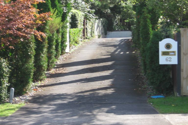 Photo of property in 62 Meadway, Sunnyhills, Auckland, 2010