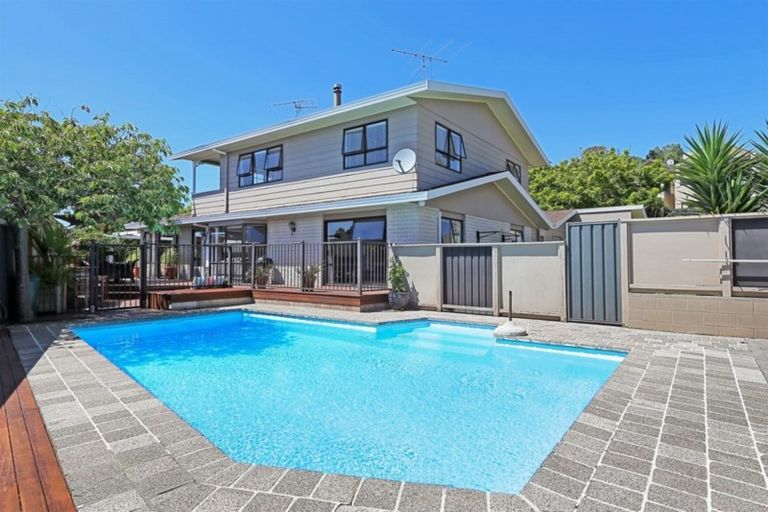 Photo of property in 8 Ritchie Place, Havelock North, 4130