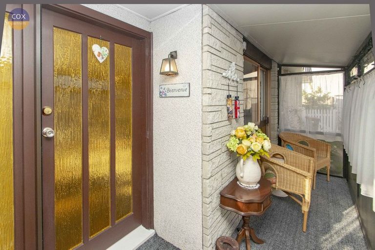 Photo of property in 6/512 Heretaunga Street East, Hastings, 4122