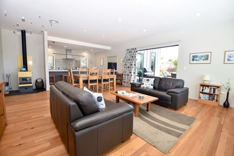 Photo of property in 40b Richmond Road, Carterton, 5713