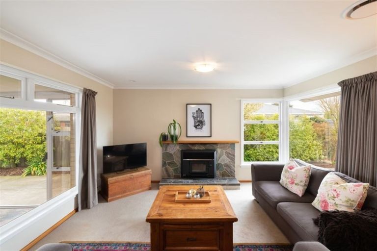 Photo of property in 23 Moyna Avenue, Dallington, Christchurch, 8061