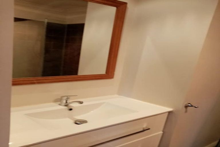 Photo of property in 52 Chamberlain Road, Karori, Wellington, 6012