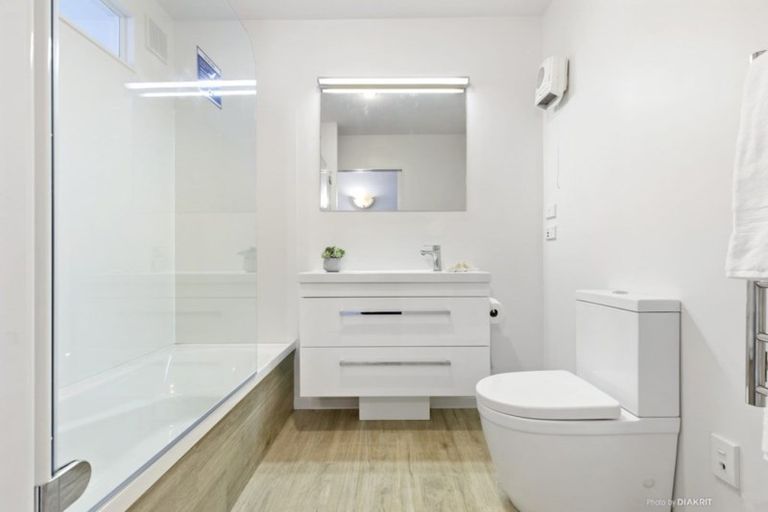 Photo of property in Pirie Street Townhouses, 19/35 Pirie Street, Mount Victoria, Wellington, 6011