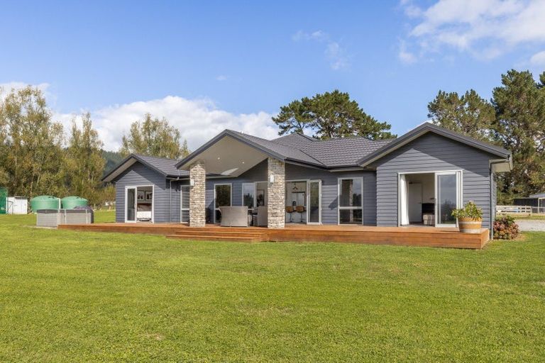 Photo of property in 57 Serenity Lane, Koputaroa, Levin, 5571