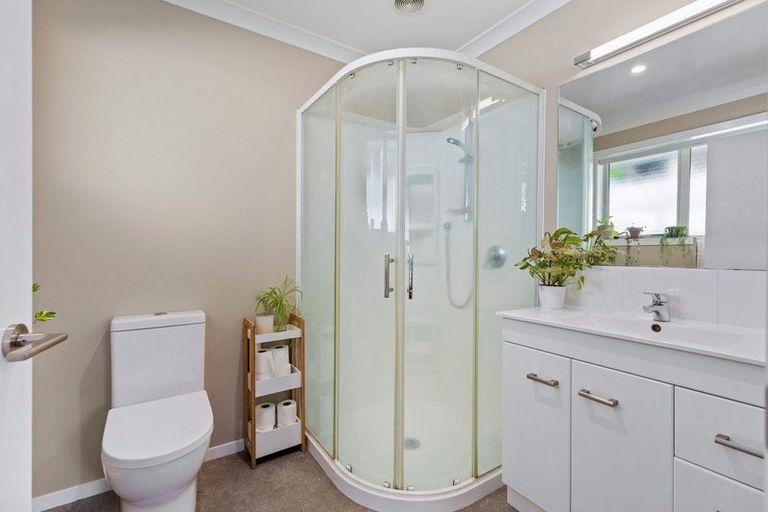 Photo of property in 19a Crescent Road, Otumoetai, Tauranga, 3110