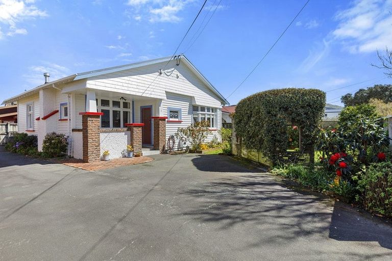 Photo of property in 1 Stellin Street, Boulcott, Lower Hutt, 5011