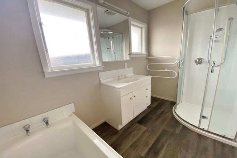 Photo of property in 52 Dunstan Crescent, Hornby, Christchurch, 8042