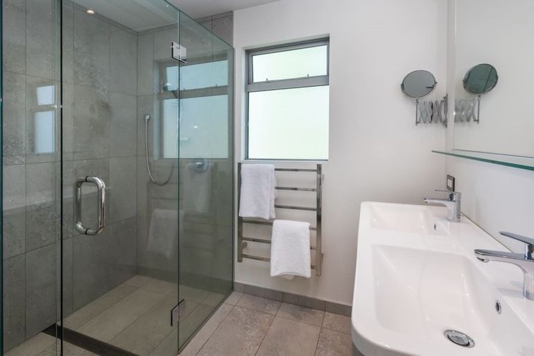 Photo of property in 69 Deans Avenue, Riccarton, Christchurch, 8011