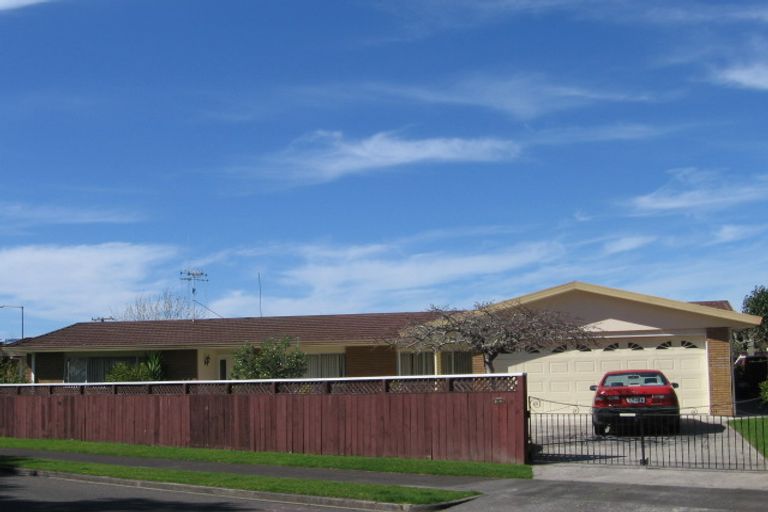 Photo of property in 2 Manuwai Drive, Matua, Tauranga, 3110
