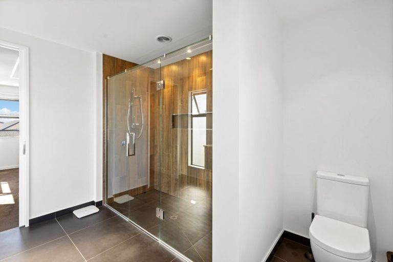 Photo of property in 1 De Surville Way, Pegasus, 7612