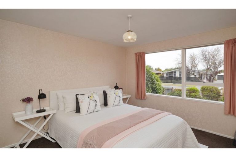 Photo of property in 14 Greenock Street, Redwood, Christchurch, 8051