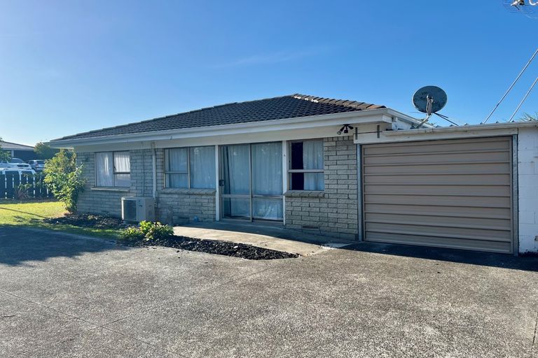 Photo of property in 1/13 Royal Arch Place, Rosehill, Papakura, 2113