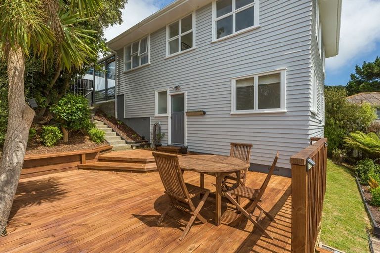 Photo of property in 10 Tau Grove, Takapuwahia, Porirua, 5022