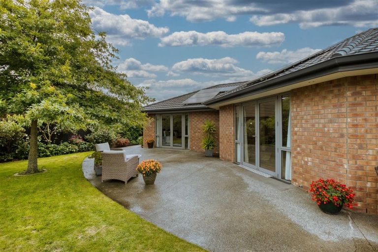 Photo of property in 7 Raranga Street, Marshland, Christchurch, 8083