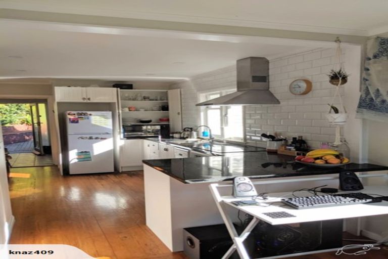 Photo of property in 58 Gordon Road, Plimmerton, Porirua, 5026