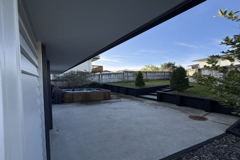 Photo of property in 6 Maylee Crescent, Gulf Harbour, Whangaparaoa, 0930