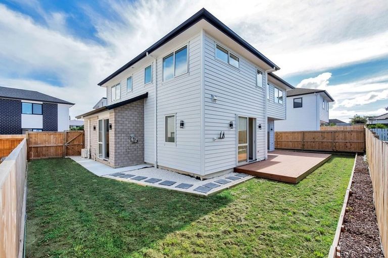 Photo of property in 116b Hepburn Road, Glendene, Auckland, 0602