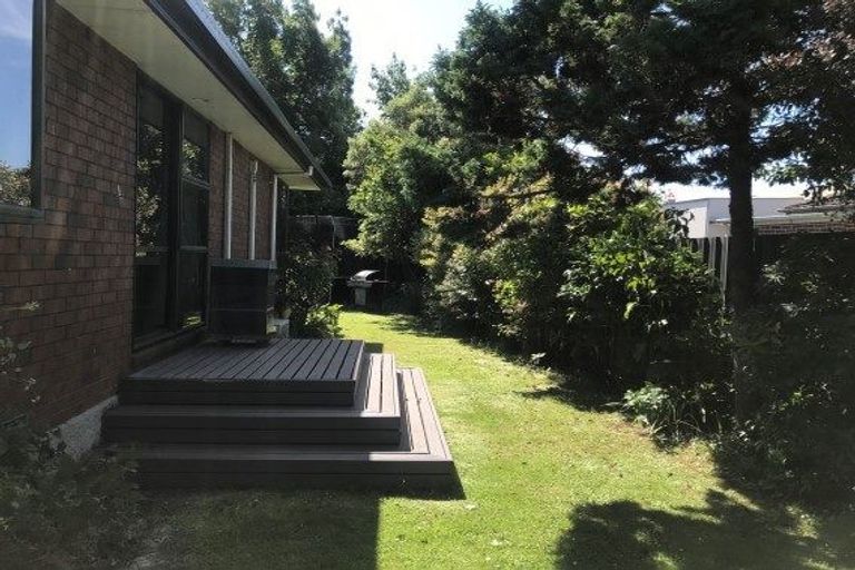 Photo of property in 36 Hamilton Avenue, Ilam, Christchurch, 8041