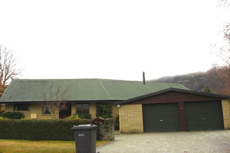 Photo of property in 53 Adamson Drive, Arrowtown, 9302