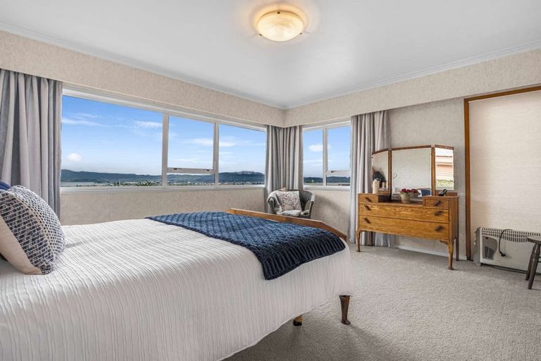 Photo of property in 30 Russell Crescent, Western Heights, Rotorua, 3015