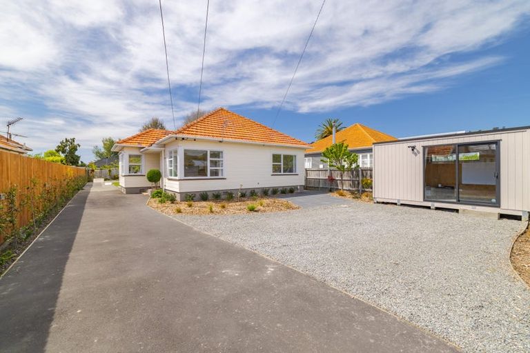 Photo of property in 60 Wilsons Road, Saint Martins, Christchurch, 8022
