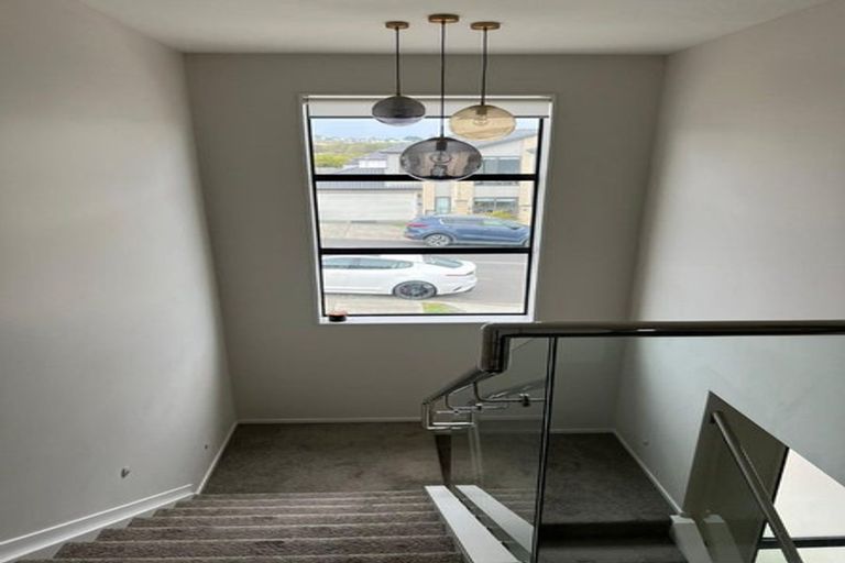 Photo of property in 24 Carrygawley Road, Flat Bush, Auckland, 2019