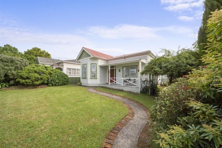 Photo of property in 18 Olivia Street, Stratford, 4332