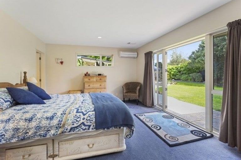 Photo of property in 4 Cobden Place, Woodend, 7610