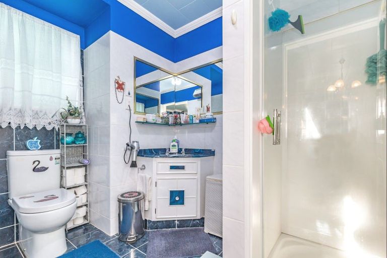 Photo of property in 2 Avon Street, Levin, 5510