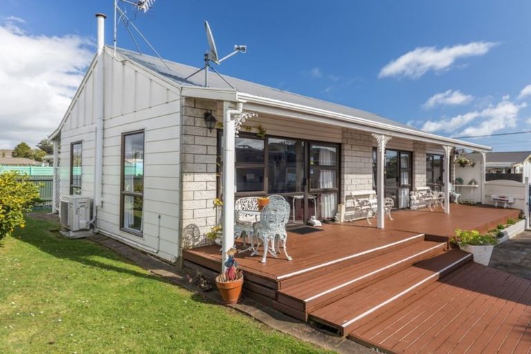 Photo of property in 48a George Street, Levin, 5510