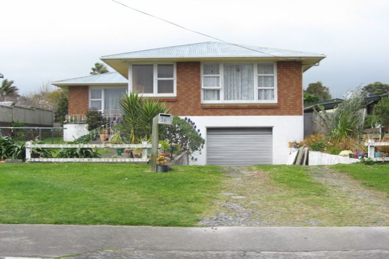 Photo of property in 16 Mace Terrace, Oakura, 4314