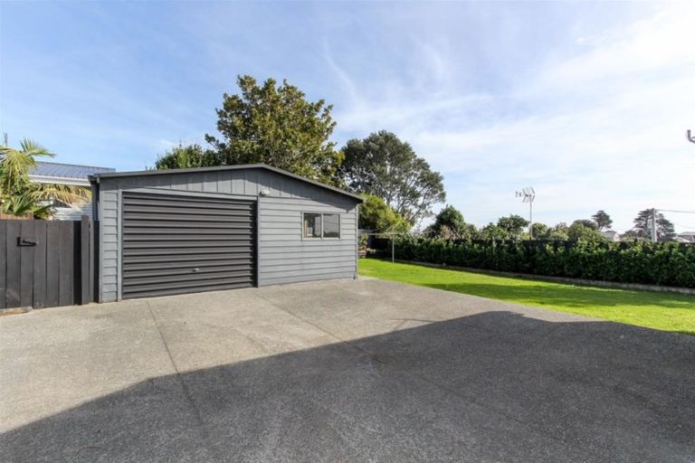 Photo of property in 28 Fitzroy Road, Fitzroy, New Plymouth, 4312
