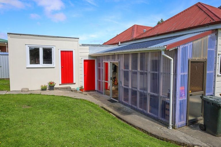 Photo of property in 36 Irvine Street, Lawrence, 9532