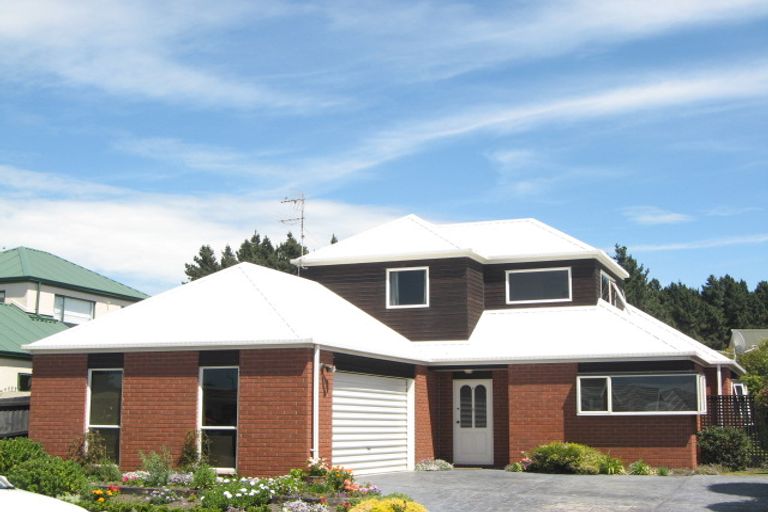 Photo of property in 2/8 Cordyline Place, Waimairi Beach, Christchurch, 8083