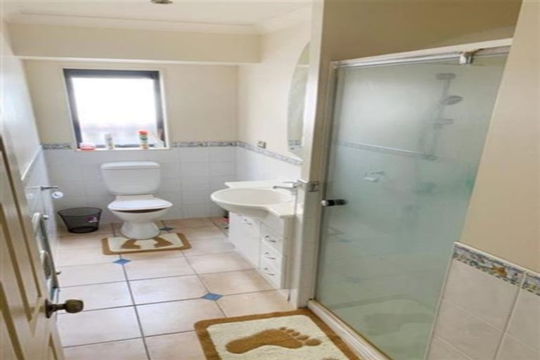 Photo of property in 323 Hill Road, The Gardens, Auckland, 2105