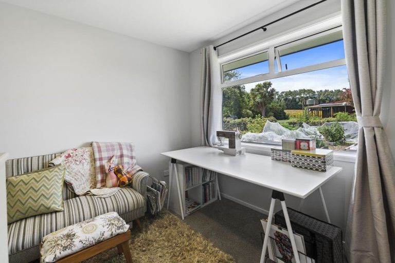 Photo of property in 7 Fairview Place, Levin, 5510